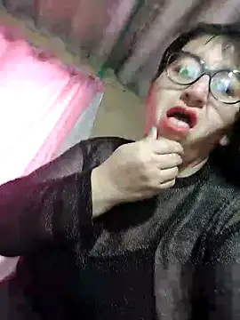 clarita 01 online show from October 2025 10:56:02 AM