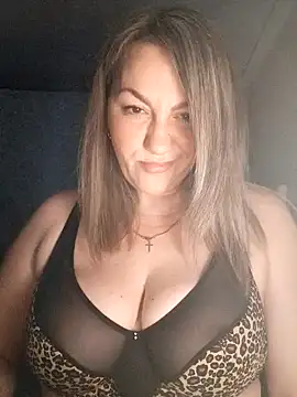 Snapshot of Ant0nina chatting on January 2025 10:17:02 PM Ant0nina online show from January 2025 10:17:02 PM