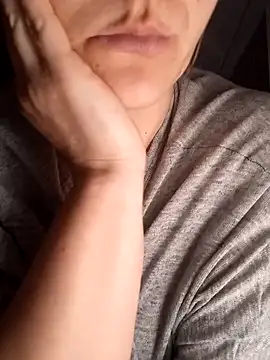 Snapshot of Ant0nina chatting on February 2025 06:37:01 PM Ant0nina online show from February 2025 06:37:01 PM