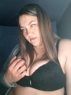 Snapshot of Ant0nina chatting on February 2026 11:28:02 PM Ant0nina online show from February 2026 11:28:02 PM