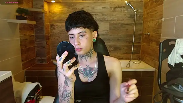 Snapshot of Ethan_lennox chatting on February 2026 09:04:01 PM Ethan lennox online show from February 2026 09:04:01 PM