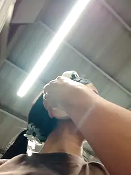  vaness online show from April 2026 05:19:01 AM