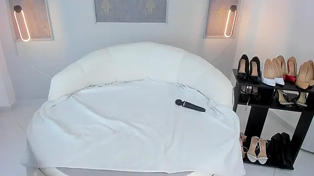 Sara Gomez online show from March 2026 07:43:02 PM