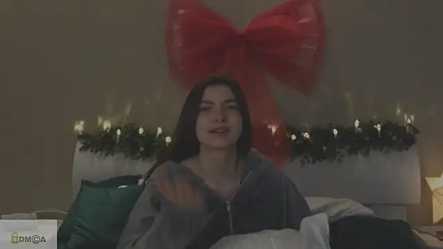 Snapshot of katty__cat chatting on December 2024 07:13:02 PM katty cat online show from December 2024 07:13:02 PM