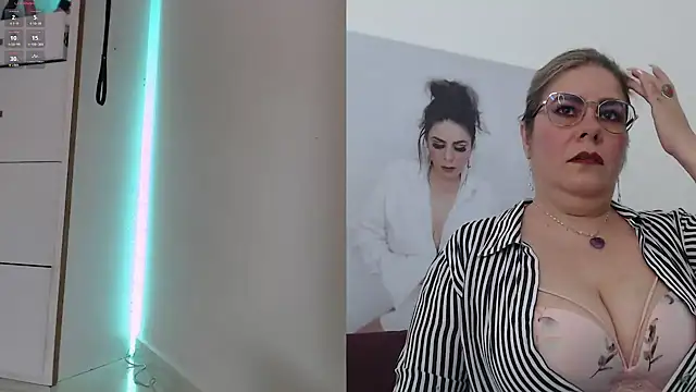 zehra sanem online show from February 2025 09:41:02 PM