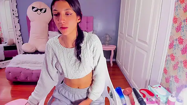 Snapshot of Iris_Stone_ chatting on January 2025 05:24:01 PM Iris Stone online show from January 2025 05:24:01 PM