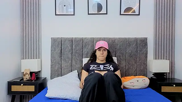 Snapshot of Luciana_Ortiz1 chatting on January 2026 01:26:01 PM Luciana Ortiz1 online show from January 2026 01:26:01 PM