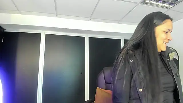 Ivanna18 x online show from October 2025 03:54:02 AM