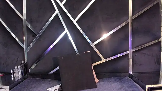 Ivanna18 x online show from November 2025 03:37:02 AM