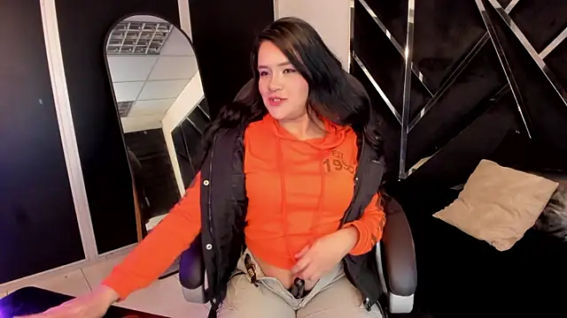 Ivanna18 x online show from November 2025 04:57:01 AM