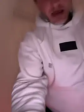 AttractiveSilk5 online show from April 2026 09:48:02 PM