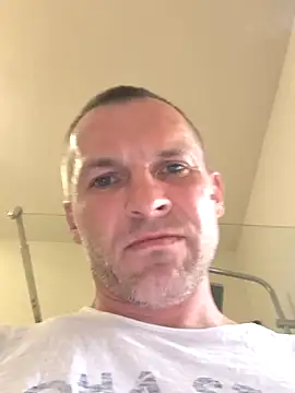 AttractiveSilk5 online show from April 2026 04:10:02 PM