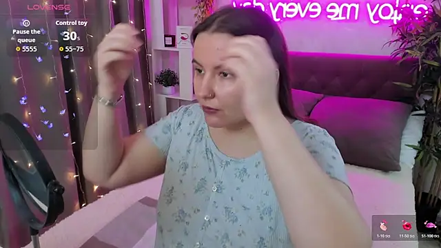 FeralPeach online show from February 2026 05:04:01 AM