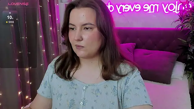 FeralPeach online show from June 2026 08:49:02 AM