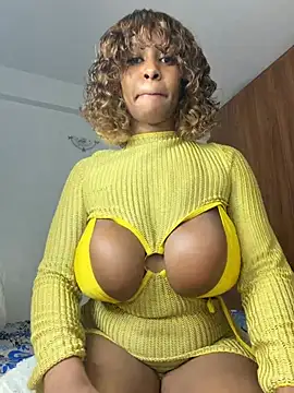 Snapshot of Rose_berry chatting on July 2026 04:36:02 AM Rose berry online show from July 2026 04:36:02 AM