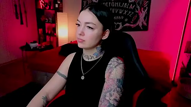 Snapshot of Magic_Allie chatting on July 2026 08:04:02 PM Magic Allie online show from July 2026 08:04:02 PM