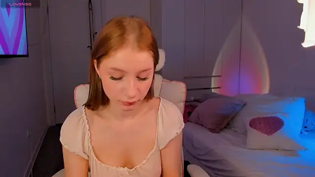 Snapshot of Eva_Davi chatting on December 2024 01:47:01 AM Eva Davi online show from December 2024 01:47:01 AM