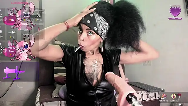 sexy-Bunny online show from December 2025 10:38:01 PM