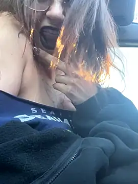 Snapshot of SafeinouterSpace chatting on October 2025 03:19:01 PM SafeinouterSpace online show from October 2025 03:19:01 PM