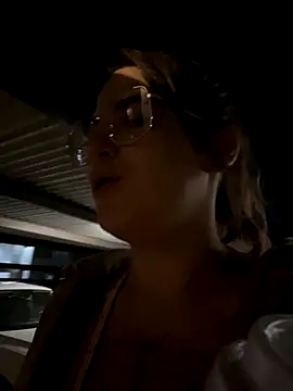 Snapshot of SafeinouterSpace chatting on November 2025 05:28:02 AM SafeinouterSpace online show from November 2025 05:28:02 AM