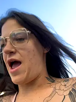 Snapshot of SafeinouterSpace chatting on November 2025 10:25:02 PM SafeinouterSpace online show from November 2025 10:25:02 PM