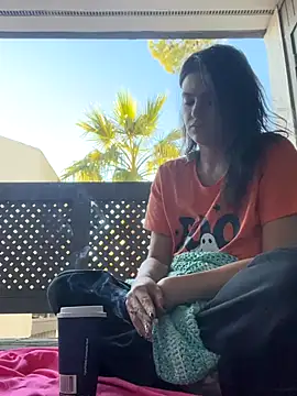 Snapshot of SafeinouterSpace chatting on December 2025 11:13:01 PM SafeinouterSpace online show from December 2025 11:13:01 PM