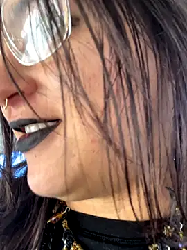 Snapshot of SafeinouterSpace chatting on December 2025 07:10:01 PM SafeinouterSpace online show from December 2025 07:10:01 PM