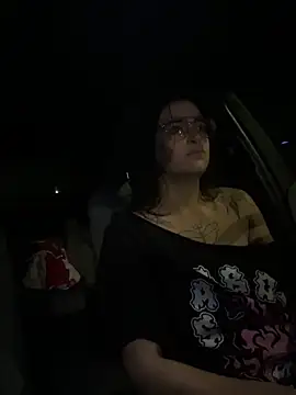 Snapshot of SafeinouterSpace chatting on December 2025 01:25:02 AM SafeinouterSpace online show from December 2025 01:25:02 AM