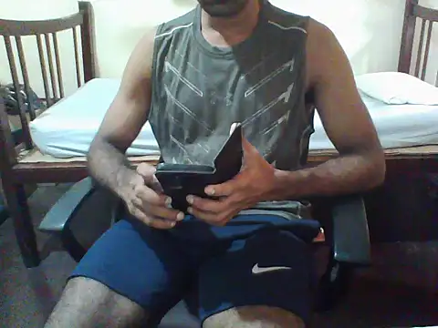 Snapshot of ROCKY_USA_18 chatting on May 2026 06:22:01 AM ROCKY USA 18 online show from May 2026 06:22:01 AM