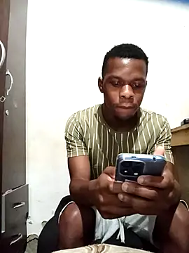 Uncletee112 online show from September 2025 11:15:02 PM