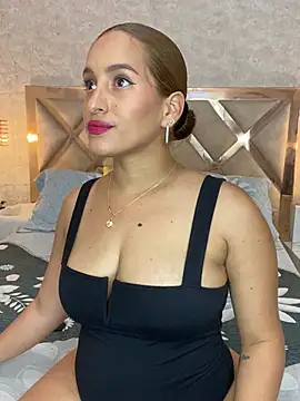 Agnescruzz online show from January 2025 05:32:01 PM