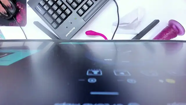 GiaFox  online show from December 2025 01:28:02 PM