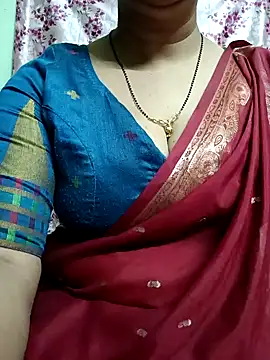 Snapshot of Rosy-B chatting on January 2025 12:37:02 AM Rosy-B online show from January 2025 12:37:02 AM