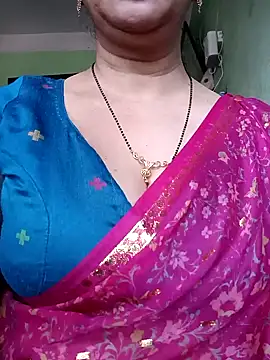 Snapshot of Rosy-B chatting on January 2025 09:57:02 AM Rosy-B online show from January 2025 09:57:02 AM