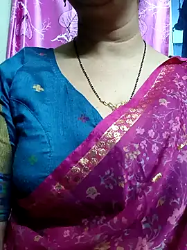 Snapshot of Rosy-B chatting on January 2025 06:09:02 PM Rosy-B online show from January 2025 06:09:02 PM