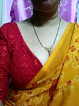 Snapshot of Rosy-B chatting on February 2025 06:59:01 PM Rosy-B online show from February 2025 06:59:01 PM