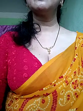 Snapshot of Rosy-B chatting on February 2025 10:18:01 AM Rosy-B online show from February 2025 10:18:01 AM