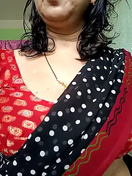 Snapshot of Rosy-B chatting on September 2025 09:42:02 AM Rosy-B online show from September 2025 09:42:02 AM