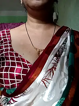 Snapshot of Rosy-B chatting on October 2025 12:51:01 AM Rosy-B online show from October 2025 12:51:01 AM