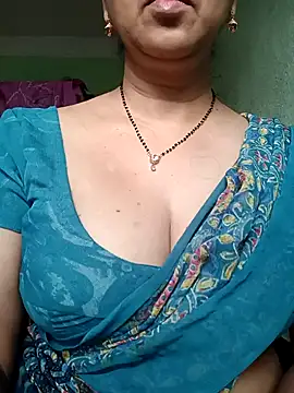 Snapshot of Rosy-B chatting on October 2025 12:36:02 AM Rosy-B online show from October 2025 12:36:02 AM