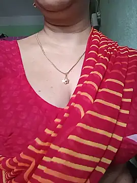 Snapshot of Rosy-B chatting on August 2026 12:10:02 AM Rosy-B online show from August 2026 12:10:02 AM