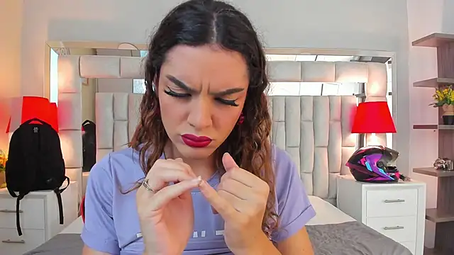 mariiahneedles online show from November 2025 11:05:01 PM