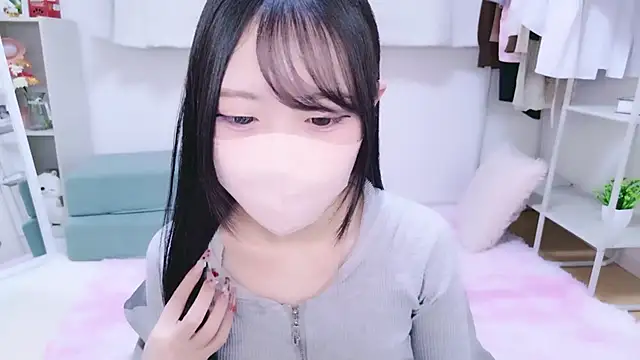 Suzu ch xx online show from February 2026 06:17:01 PM