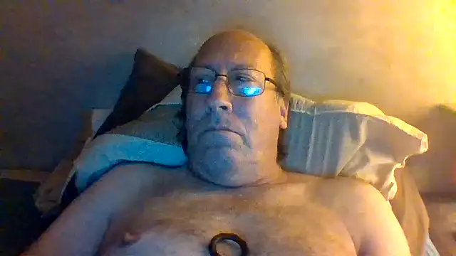 Snapshot of hornyrich69 chatting on July 2026 05:02:02 AM hornyrich69 online show from July 2026 05:02:02 AM