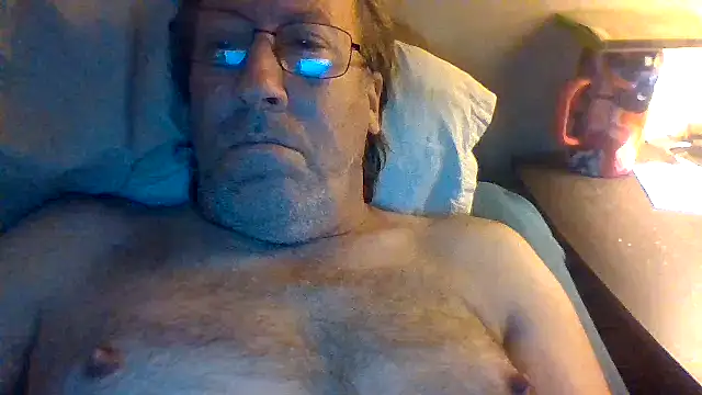 Snapshot of hornyrich69 chatting on July 2026 04:52:02 AM hornyrich69 online show from July 2026 04:52:02 AM