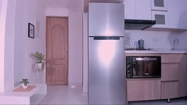 DannaHyde online show from September 2025 02:38:02 PM