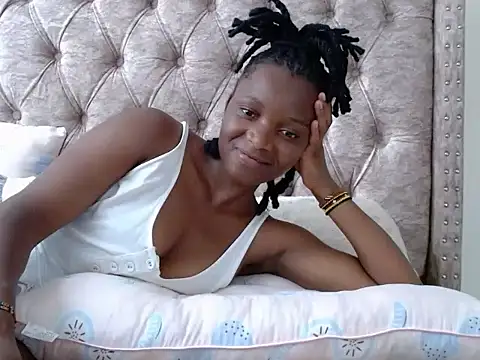 Naughty Girl17 online show from February 2026 01:25:01 PM