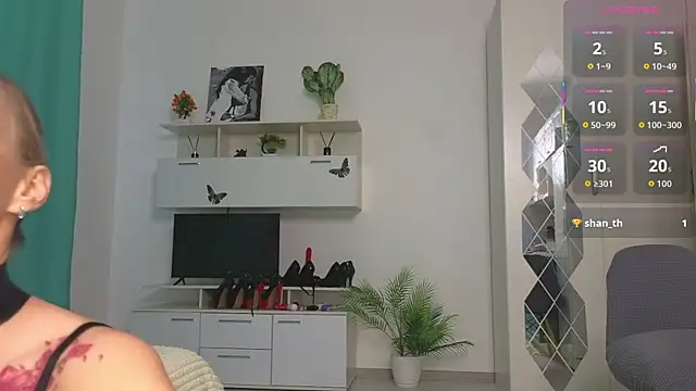 Snapshot of Molliblum chatting on June 2026 02:19:02 PM Molliblum online show from June 2026 02:19:02 PM