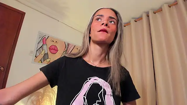 SkiinnyAna online show from February 2026 07:34:02 PM