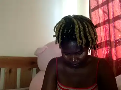 Snapshot of Sexxy_pretty24 chatting on February 2025 01:01:01 PM Sexxy pretty24 online show from February 2025 01:01:01 PM